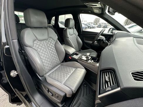 Used 2022 Audi SQ5 Prestige image 34