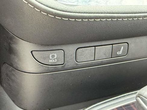 Used 2023 Lexus LS 500 AWD w/ Interior Upgrade Package image 25