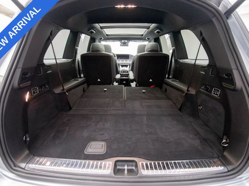 Used 2025 Mercedes-Benz GLS 450 4MATIC image 41