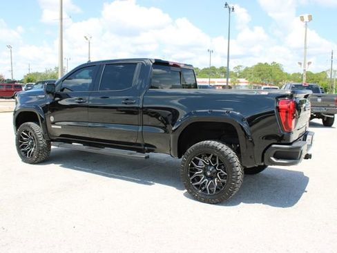 Used 2024 GMC Sierra 1500 Elevation w/ Elevation Premium Package AWD/4WD image 7