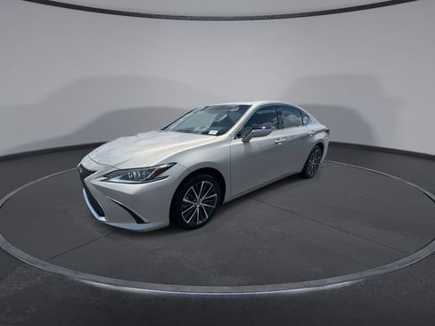 Used 2025 Lexus ES 350 w/ Premium Package FWD image 4