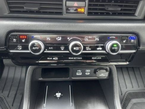 Used 2023 Honda Pilot Elite image 29