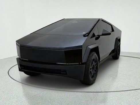 Used 2025 Tesla Cybertruck 2WD Crew Cab image 2