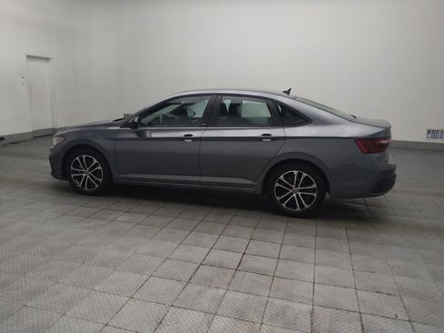 Used 2025 Volkswagen Jetta Sport FWD image 3