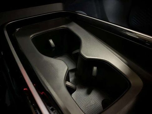 Used 2023 Volkswagen ID.4 S image 50