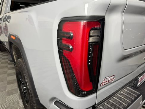 Used 2024 GMC Sierra 3500 AT4 w/ AT4 Premium Plus Package image 31