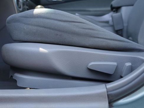 Used 2004 MAZDA MAZDA6 i FWD image 27