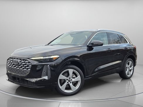New 2025 Audi Q5 Prestige AWD/4WD image 2