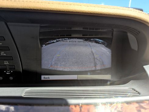 Used 2010 Mercedes-Benz S 550 4MATIC image 23