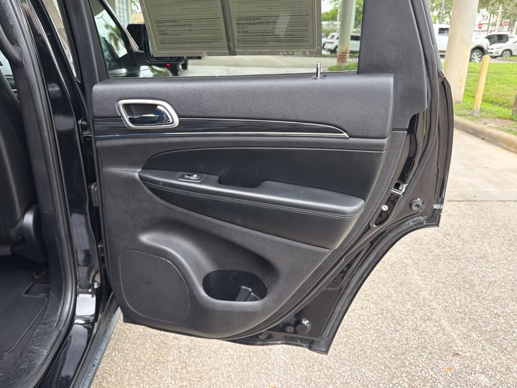 Used 2020 Jeep Grand Cherokee Limited w/ Luxury Group II RWD image 35