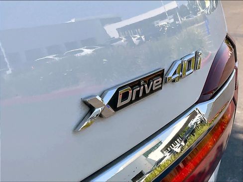 Used 2021 BMW X7 xDrive40i w/ Premium Package AWD/4WD image 11