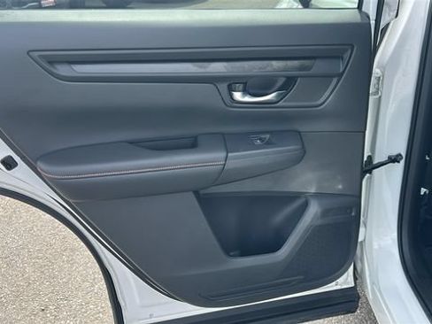 Used 2026 Honda CR-V Sport image 14