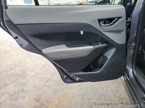 Certified 2025 Subaru Crosstrek 2.5i Limited w/ Crosstrek Mirror Package image 18