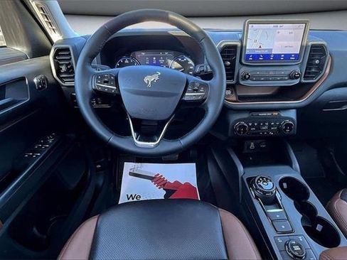 Used 2024 Ford Bronco Sport Badlands w/ Premium Package image 9