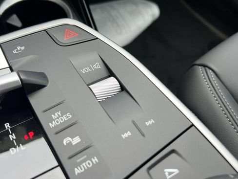 New 2025 BMW X1 xDrive28i w/ Technology Package image 15