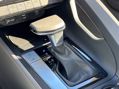 Certified 2025 Hyundai Elantra Sport image 32