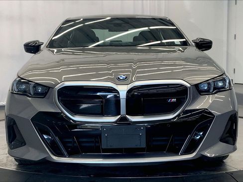 Used 2024 BMW i5 M60 w/ Premium Package AWD/4WD image 8