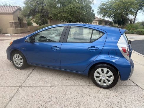 Used 2012 Toyota Prius C Three FWD image 5