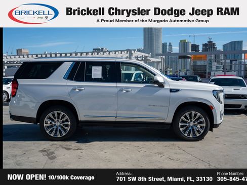 Used 2021 GMC Yukon Denali w/ Denali Premium Package image 4