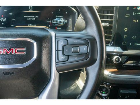 Used 2025 GMC Sierra 1500 SLT AWD/4WD image 7