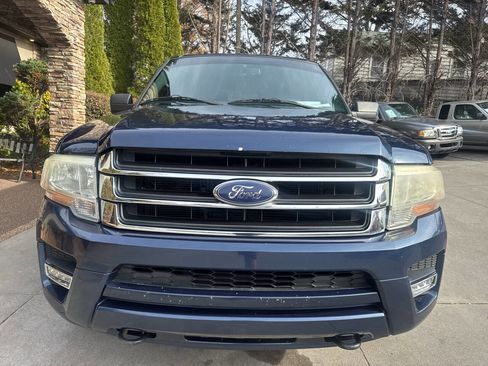 Used 2015 Ford Expedition XLT w/ Equipment Group 201A image 8