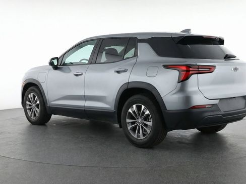 Used 2025 Chevrolet Equinox LT image 6