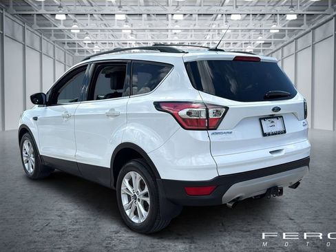 Used 2017 Ford Escape SE w/ SE Leather Comfort Package AWD/4WD image 3