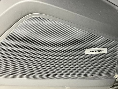 Used 2025 Porsche Cayenne Turbo image 18