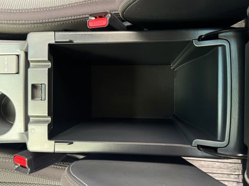 Used 2024 Subaru Crosstrek 2.0i Premium image 27