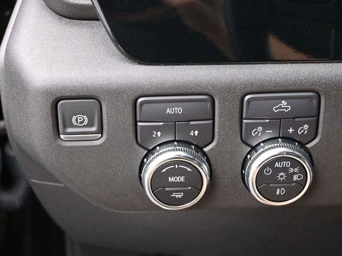 Used 2025 GMC Sierra 1500 Elevation AWD/4WD image 27