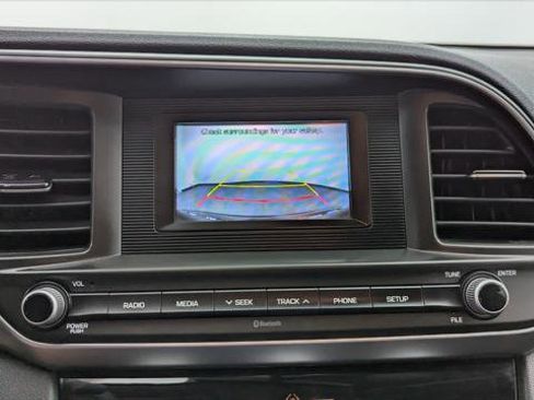 Used 2019 Hyundai Elantra SE w/ Cargo Package image 27