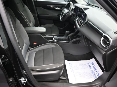 Certified 2024 Chevrolet TrailBlazer LT FWD image 29