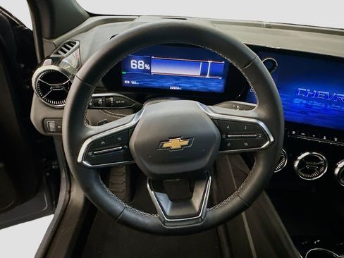 Used 2024 Chevrolet Blazer EV LT AWD/4WD image 18