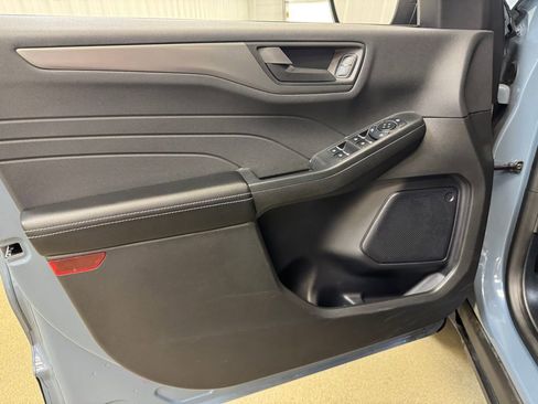 Used 2024 Ford Escape Active image 8