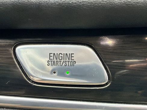 Used 2018 Buick Enclave Premium image 32