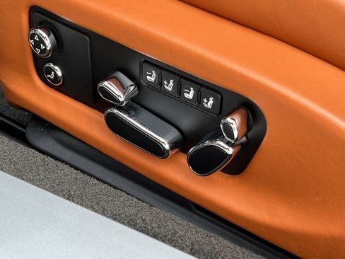 Used 2021 Bentley Continental GT image 37