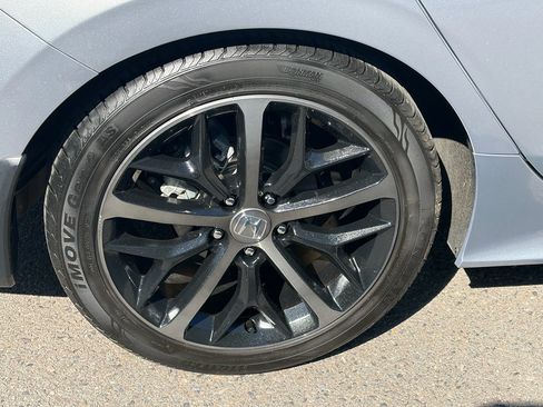 Used 2025 Honda Civic Sport image 26