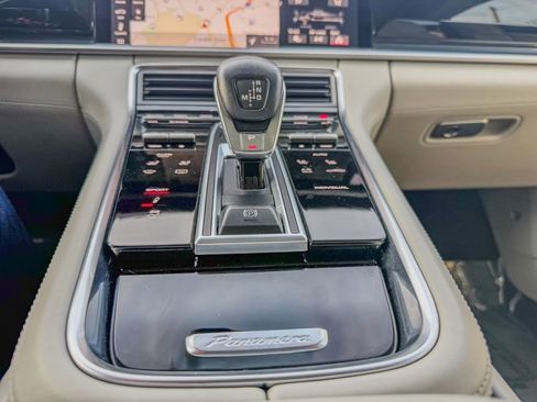 Used 2018 Porsche Panamera w/ Premium Package Plus image 22