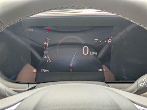 Used 2025 Buick Envista Avenir image 23