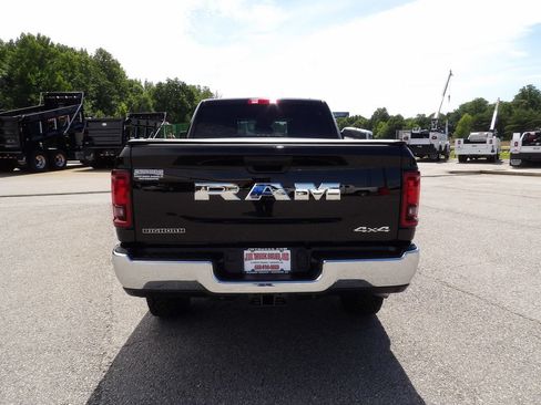 Used 2026 RAM 2500 Big Horn AWD/4WD image 6