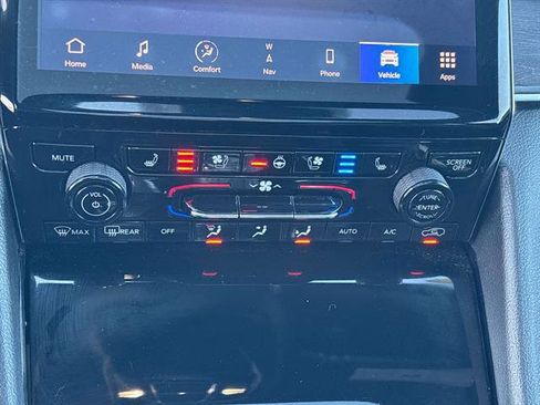 Certified 2023 Jeep Grand Cherokee Overland image 24