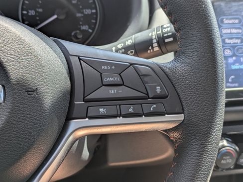 Certified 2021 Nissan Kicks SR FWD image 26