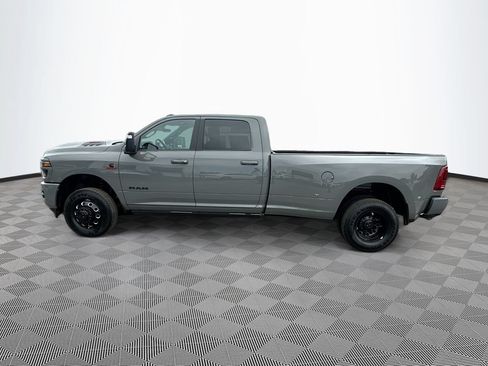 New 2026 RAM 3500 Laramie AWD/4WD image 8