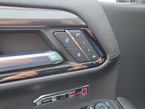 Used 2023 GMC Sierra 1500 AT4 w/ AT4 Premium Package image 27