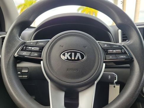 Used 2022 Kia Sportage LX FWD image 18