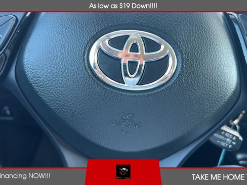Used 2021 Toyota C-HR LE FWD image 13