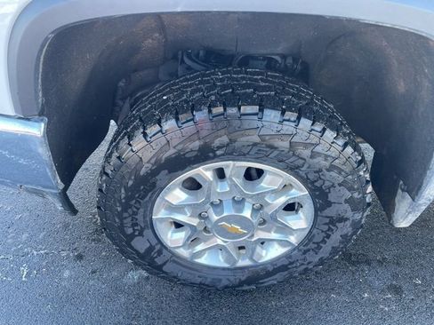 Used 2020 Chevrolet Silverado 2500 LT w/ All Star Edition image 26