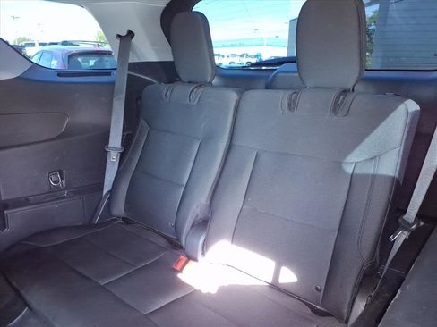 Used 2022 Ford Explorer XLT w/ Class IV Trailer Tow Package image 11