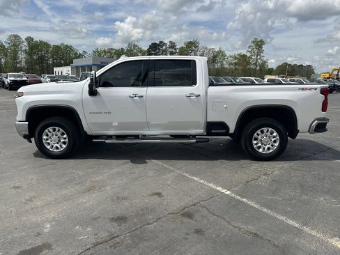 Used 2024 Chevrolet Silverado 2500 LTZ w/ LTZ Convenience Package image 5