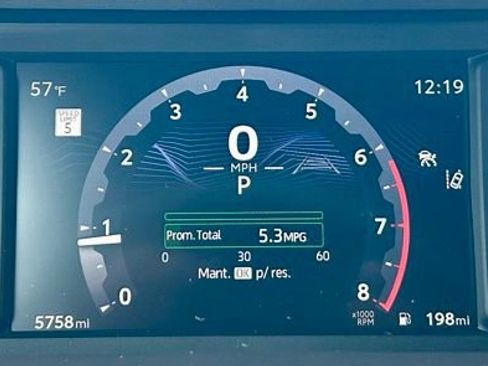 Certified 2025 Toyota Tacoma SR5 AWD/4WD image 16